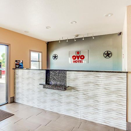 Oyo Hotel Yoakum West Exterior photo